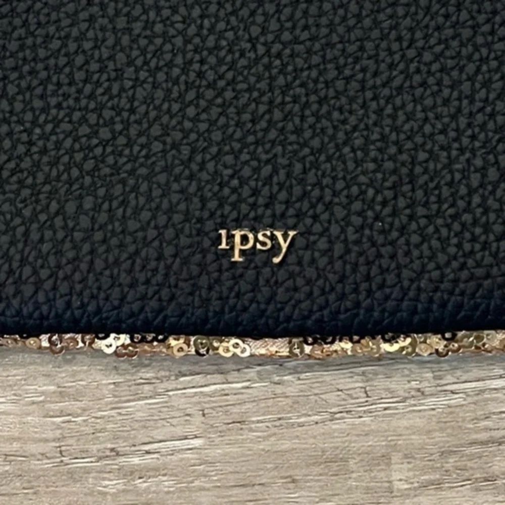 IPSY Glam Bag Metallic Gold Sequin and Black Like New